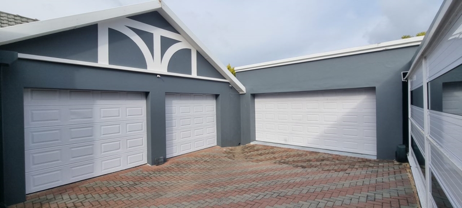 3 Bedroom Property for Sale in Nahoon Valley Park Eastern Cape